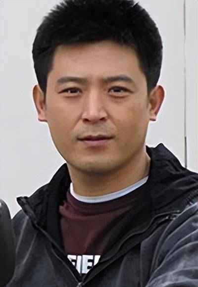 舞台"钉子户"孙涛:与平凡初恋结婚,妻子的支持让他走到今天_李莉_时候