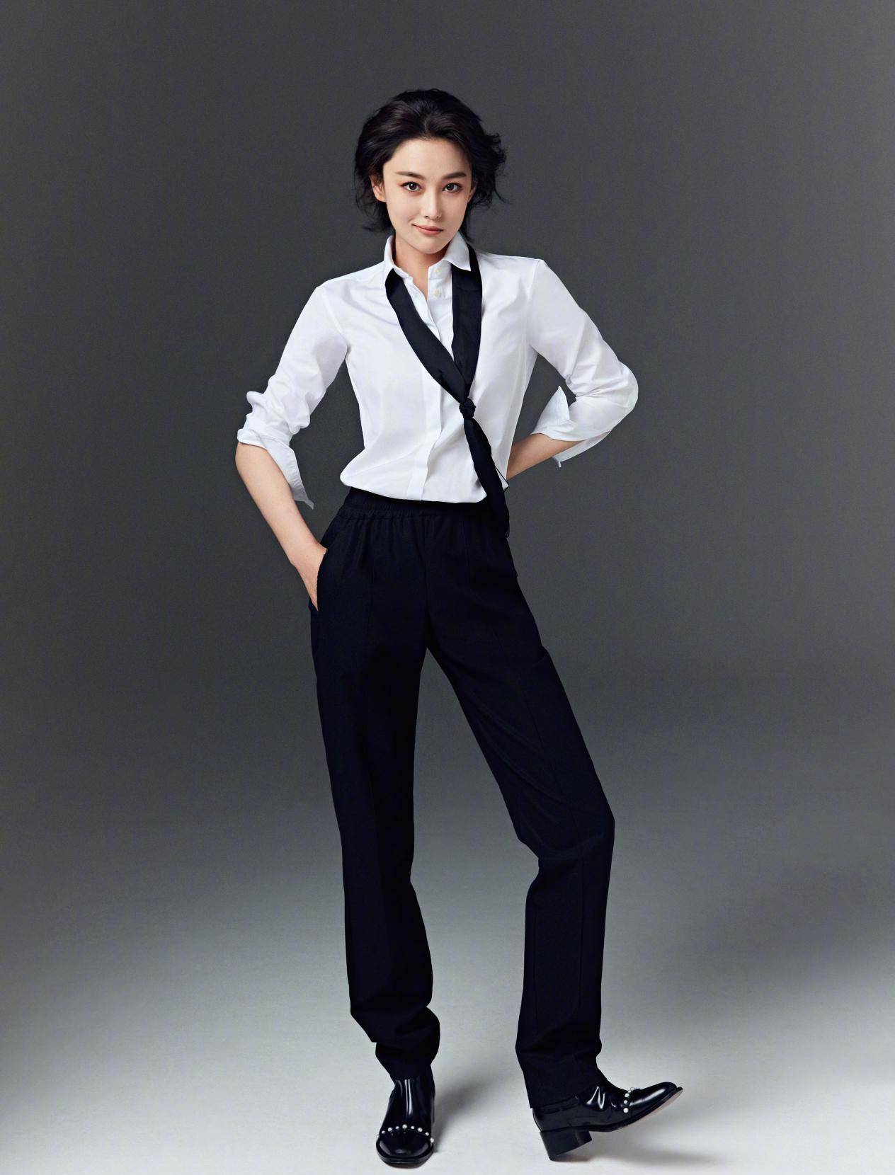 原创谁说短发造型不女人张馨予短发造型配长裙又帅又美太惹眼