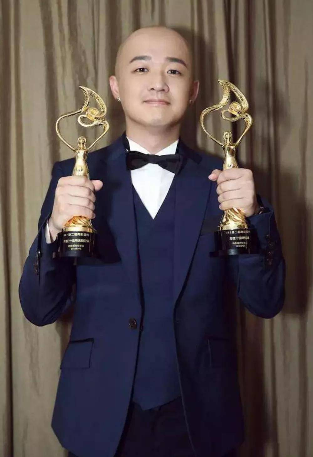 本山传媒副总裁喜滋滋宣布新片开机,网友留言太意外_张家豪_电影_东北