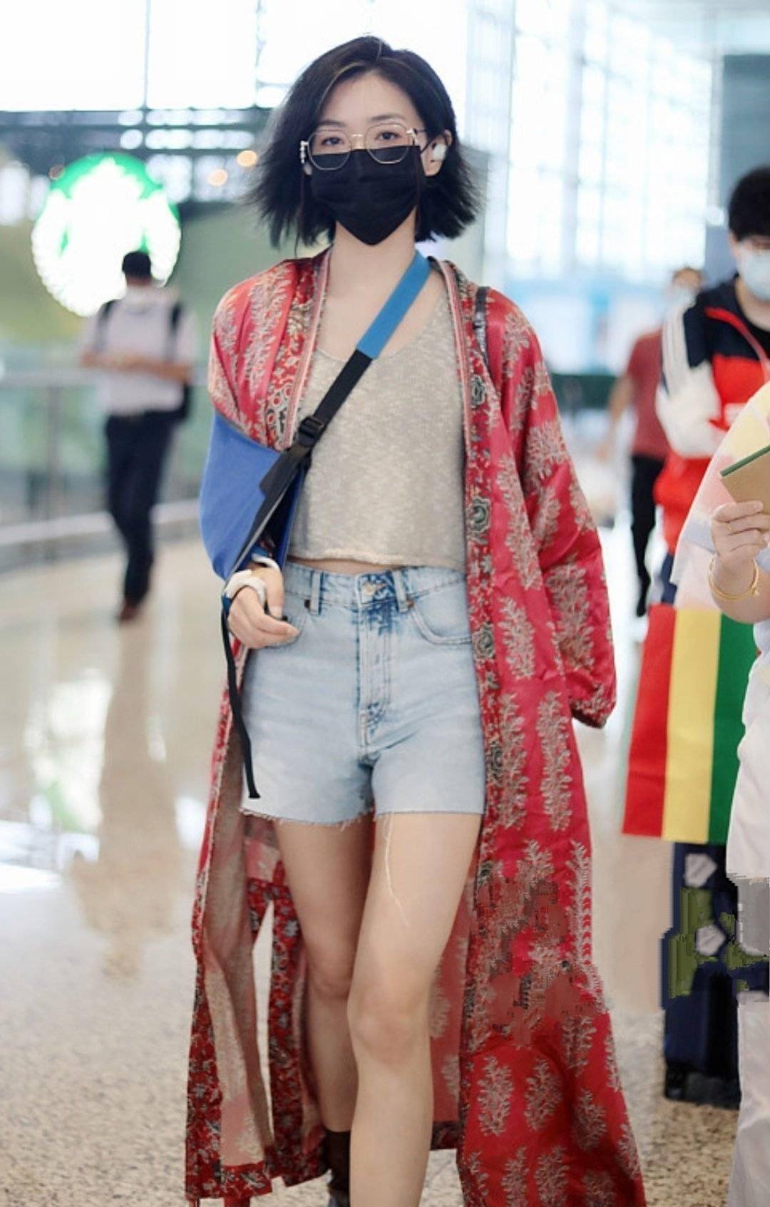 原创太喜欢万茜的穿衣风格了温柔知性有女人味30女性一定学起