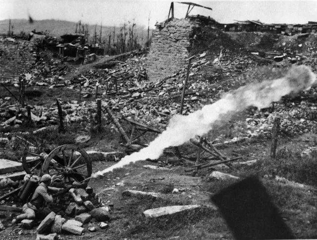 收复腾冲有多惨烈,八千远征军阵亡,多名团长战死,日军仅活53人_康美