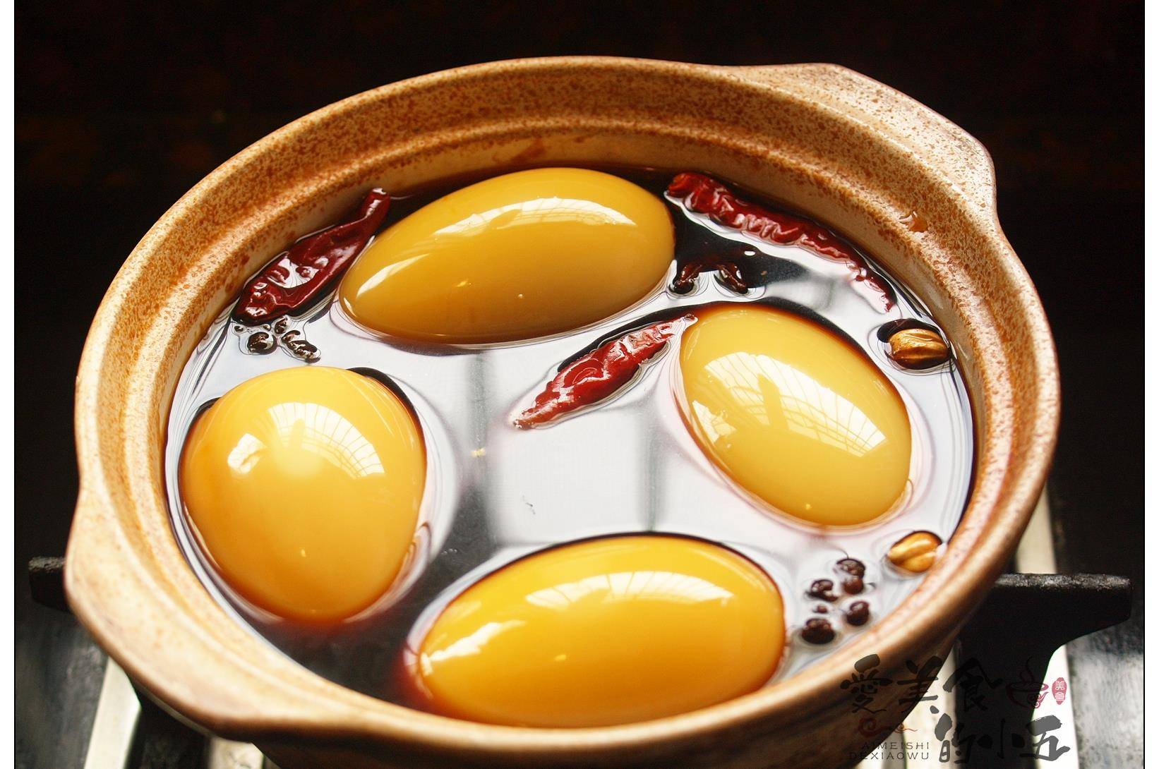 卤鹅蛋延续小时候家里的卤锅配方简单但却蛋香味鲜回味悠长