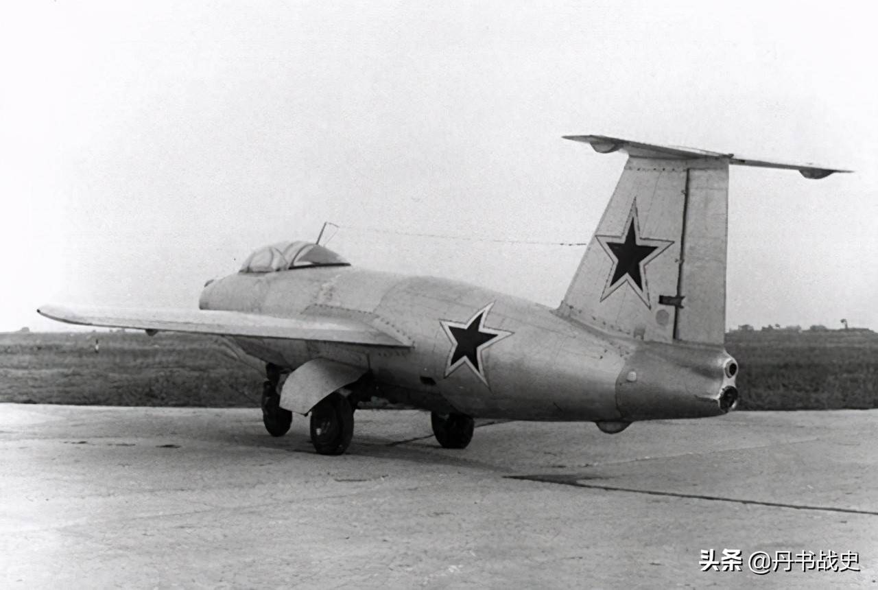 米格701战略重型截击机图片