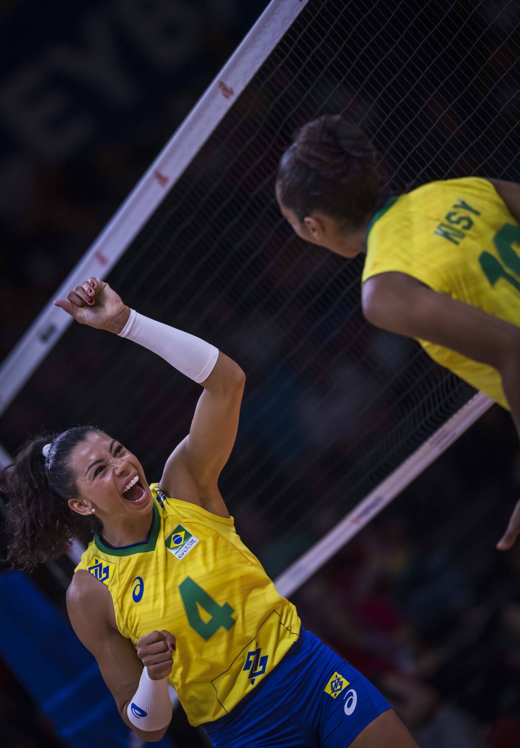 2022世界女排联赛冠军战意大利3:0横扫巴西夺冠!_比分_加比_卡罗尔