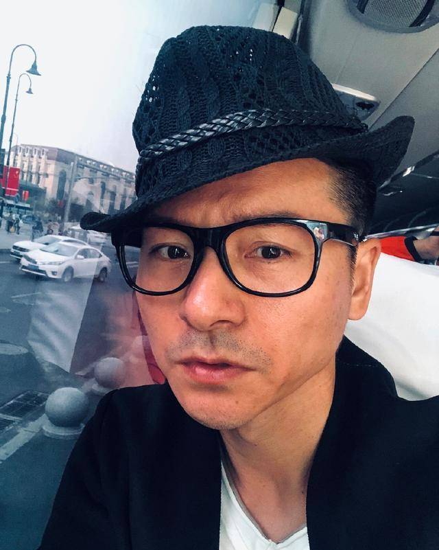 靠模仿成名的杜奕衡为了摆脱刘德华阴影拿了国际两个影帝