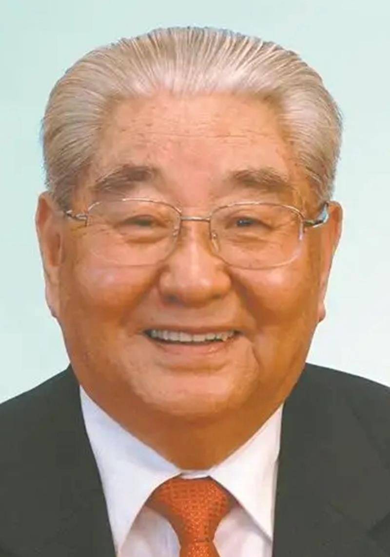 他两度担任江苏省委书记,在任期间推广华西村经验,享年96岁_韩培信