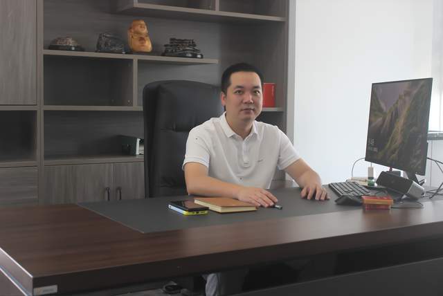 多边共赢展宏图 扶危济困守初心——记福建省飞科电子有限公司董事长