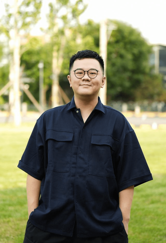 原创王戈出演人生大事导演不喊卡表演不能停