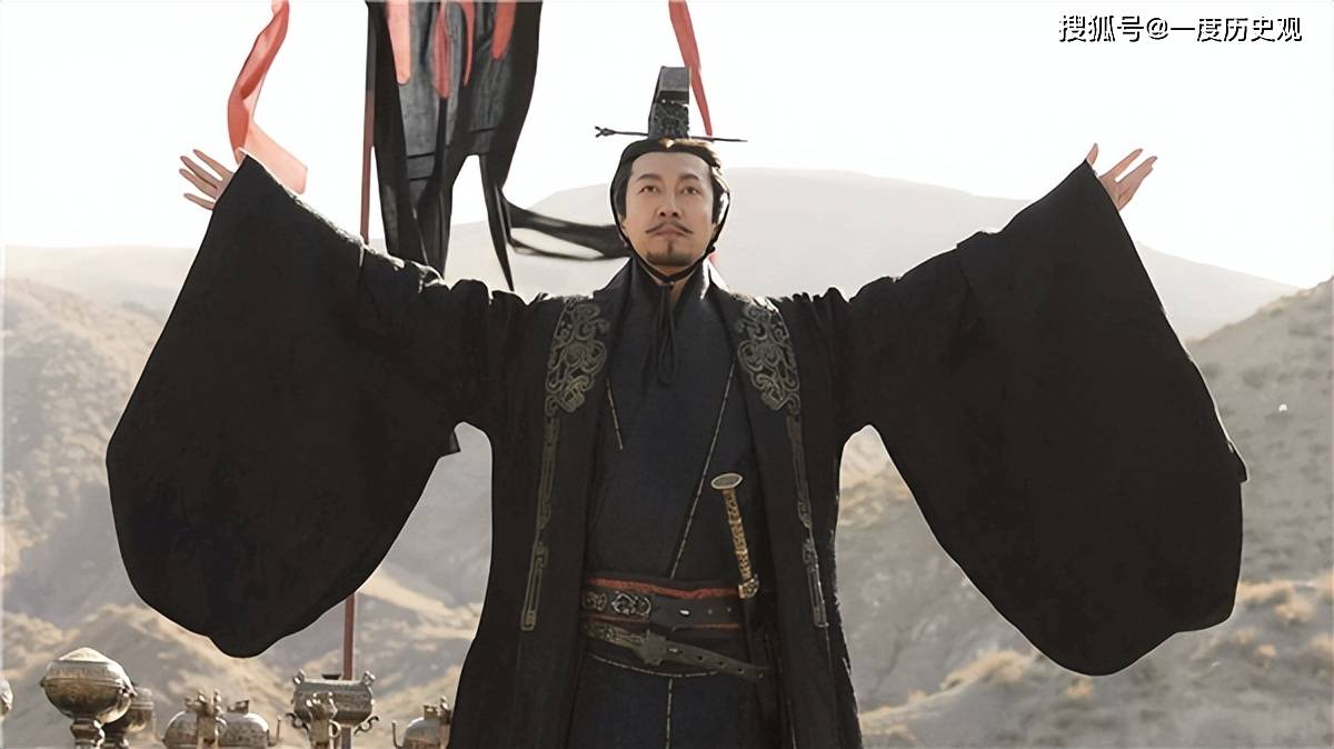 秦王嬴政的爹不过是一个秦人的质子,所以秦始皇并不是生来就手握权势