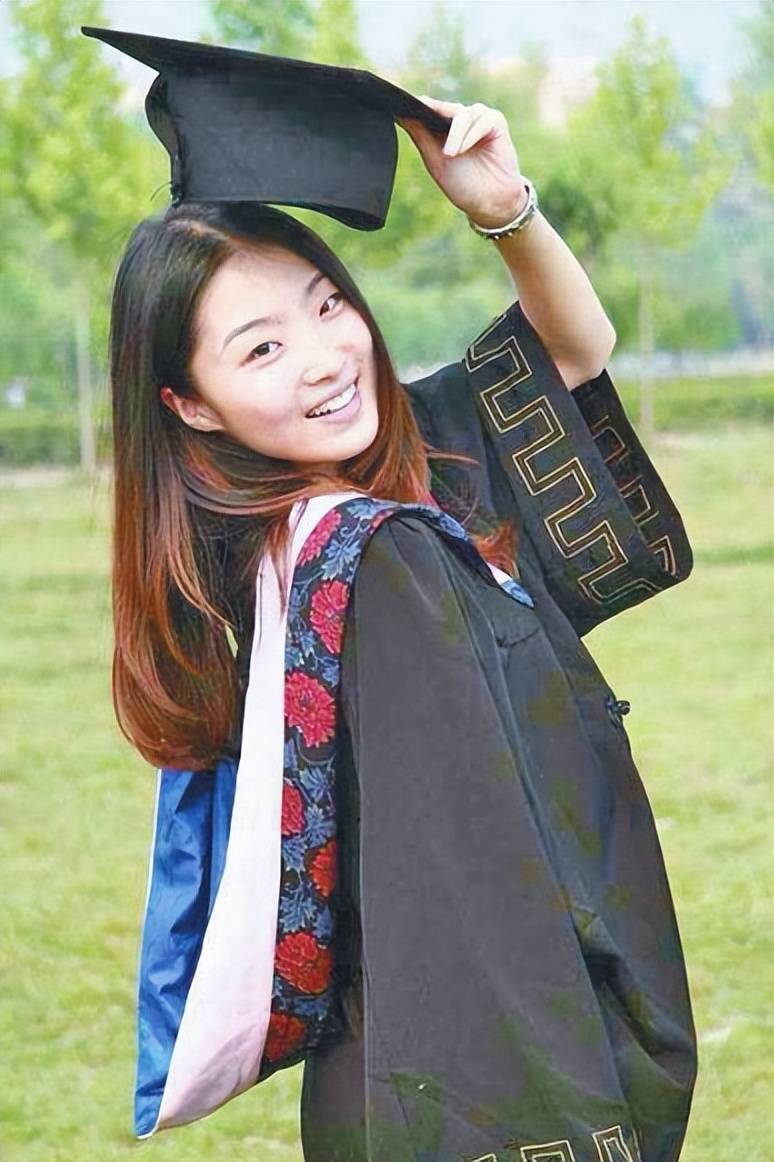 马翩然:23岁进入央视,2年后被男友7刀索命,她从未背叛过男友_张永雷