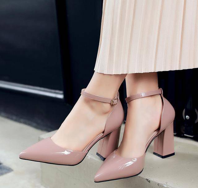 原创新款女士高跟鞋无论生活中还是职场都应该做个气质女神