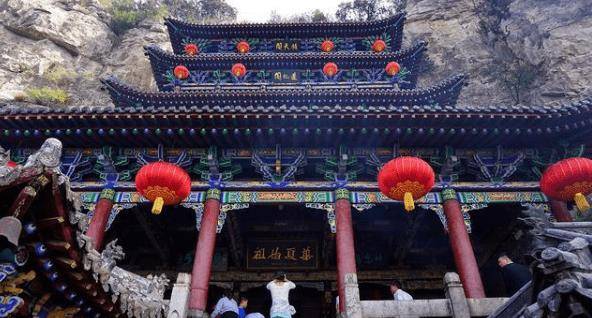 河北的千年悬空寺，只用9根铁锁支撑，已存在1450年，就在邯郸