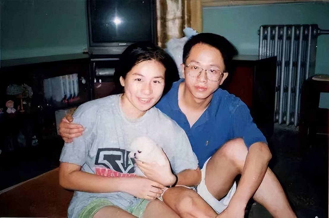 身价百亿的7位单身女富豪,个个让人心动,有人40岁还没谈过恋爱_李颖