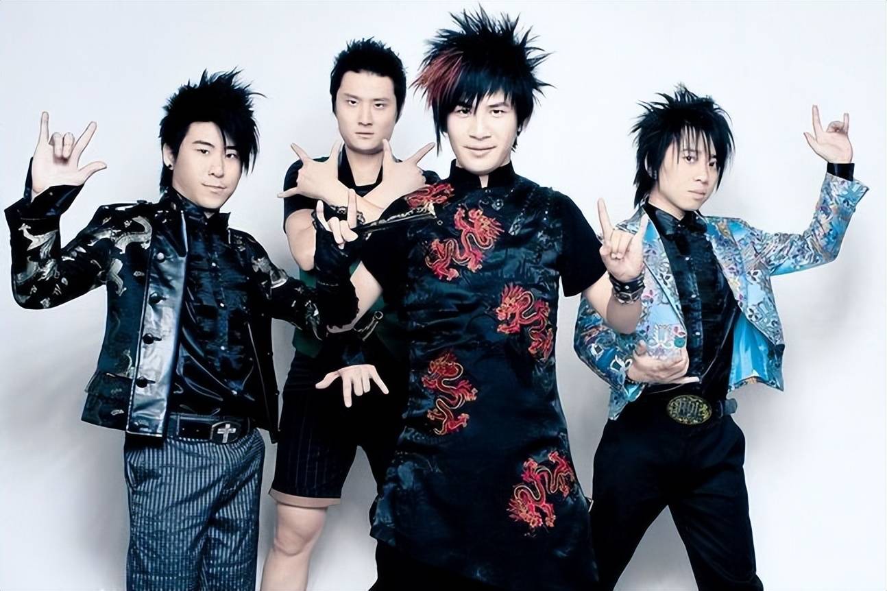 大张伟被指责抄袭:我是把所有美妙的旋律,都拼凑在一起_花儿乐队_摇滚