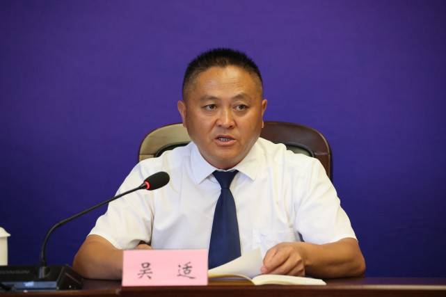 保山市林草局党组书记,局长蔺汝涛,市林草局党组成员,副局长吴适,市林