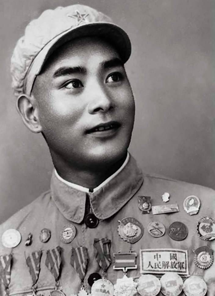 他19岁就获得一级战斗英雄称号,被誉为我军的特种兵先驱_王连生_敌人