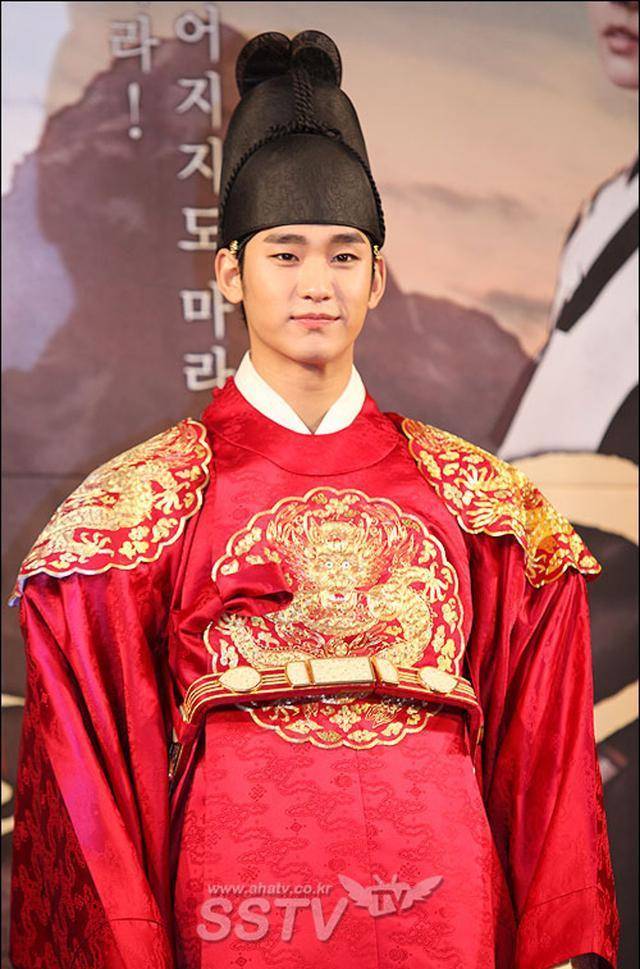 国外票选"最适合穿古装男星"top10,金秀贤竟只排第二_剧照_云画