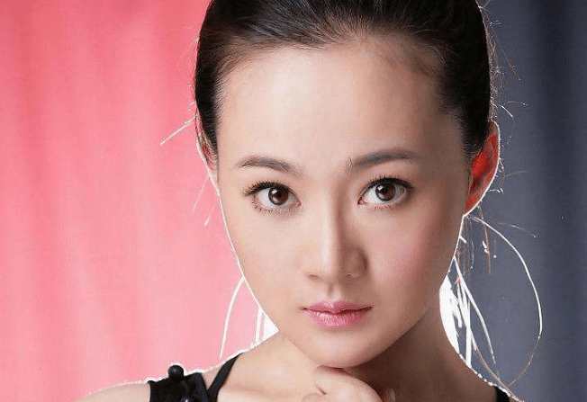 她被誉为杨紫琼接班人,拥有不错的身手,受到黄秋生称赞_作品_孙颖歆