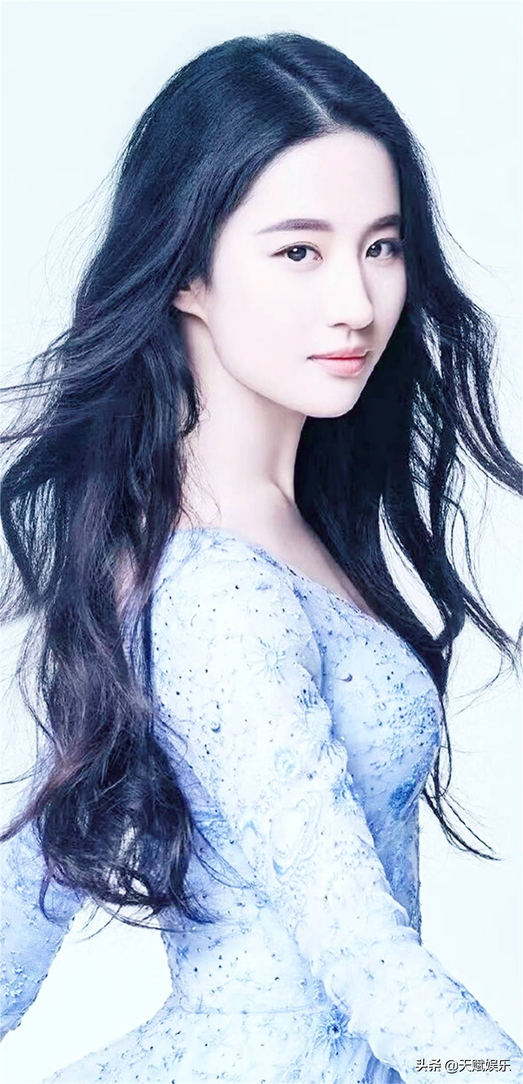 女演员,歌手刘亦菲写真相片164娱乐圈明星刘亦菲写真相片(二十)就聊到