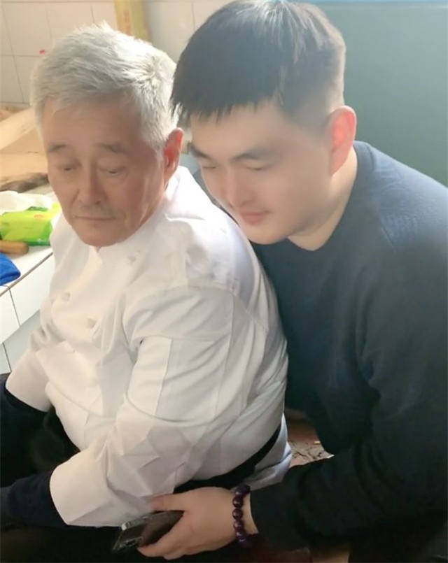 赵一楠低调庆生照片曝光,其大儿子的离开成为一生遗憾_前妻_球球_铁蛋