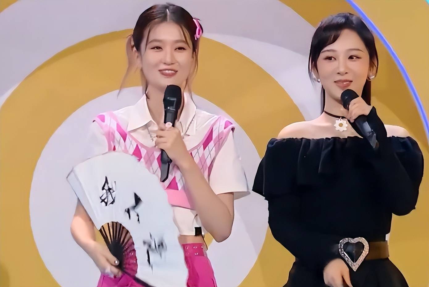 杨紫再次降临《你好星期六》,与乔欣"二美同框",默契度满分!