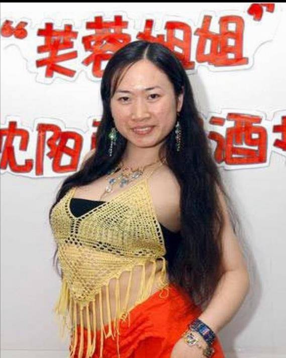 初代网红"芙蓉姐姐"现状曝光,外形成熟干练,游山玩水