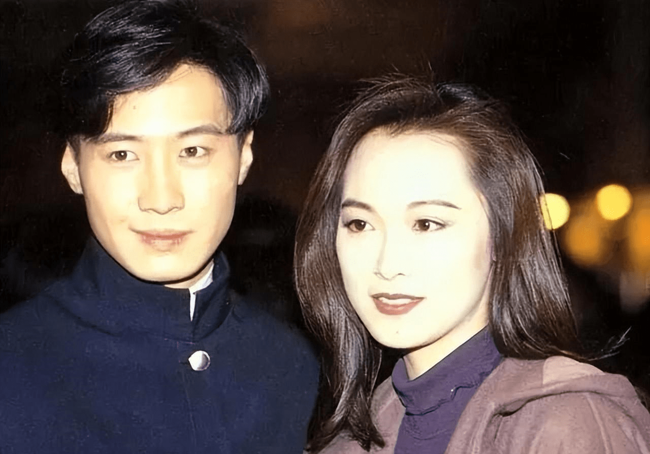 0《大有前途》0010-3:001001童玲在港口圈发展时,电视剧大多没有引进