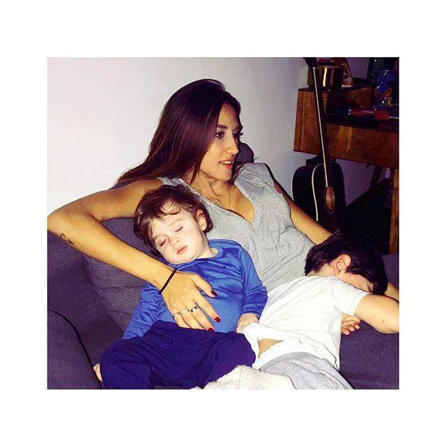 意大利男星迈克尔·莫罗内,极具霸道总裁气场,穿白衬衫真撩人