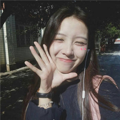 一位很哇塞的女孩女生头像真人图片仙气