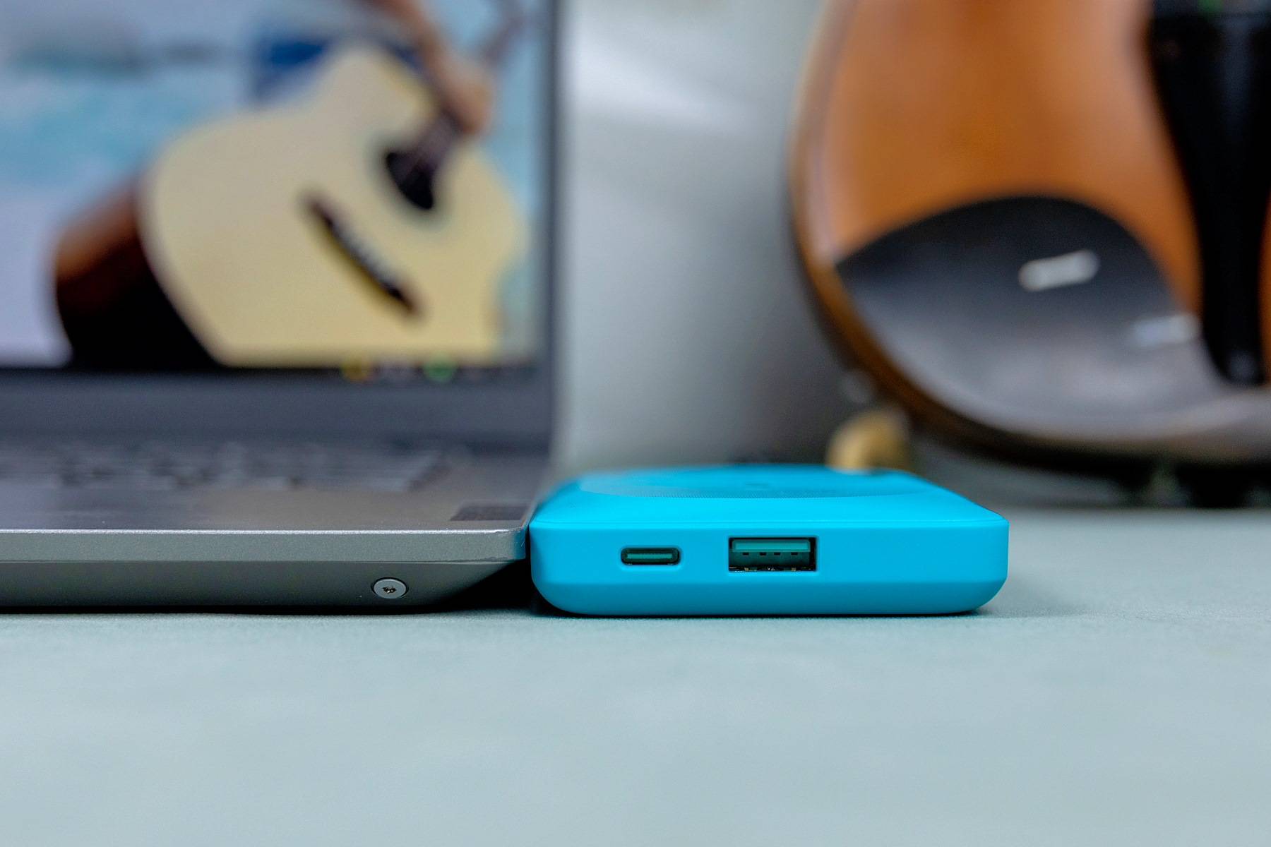 有颜值,大容量,RAVPOWER磁吸无线充电宝评测