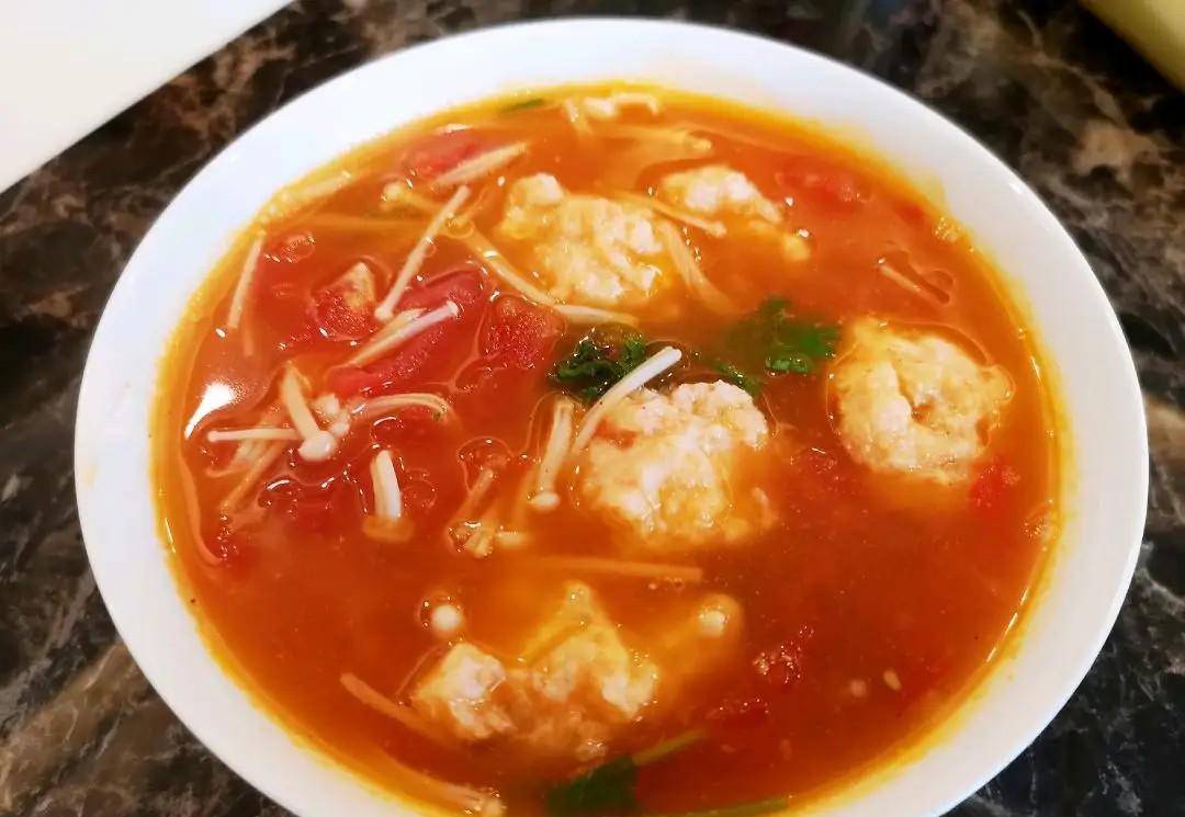 原创夏日美食教你营养美味的番茄三鲜汤爽口解馋让人食欲满满