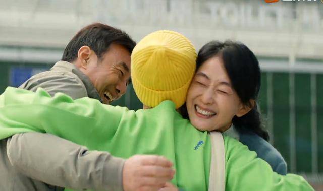 熊顿男友一出场就被预测会分手!对待准岳父母态度让人牙根儿痒!