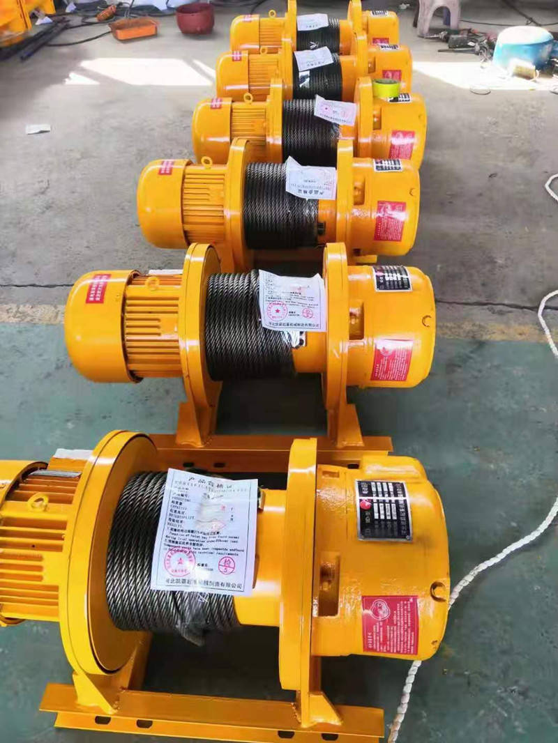 使用卷扬机时需要检查哪些