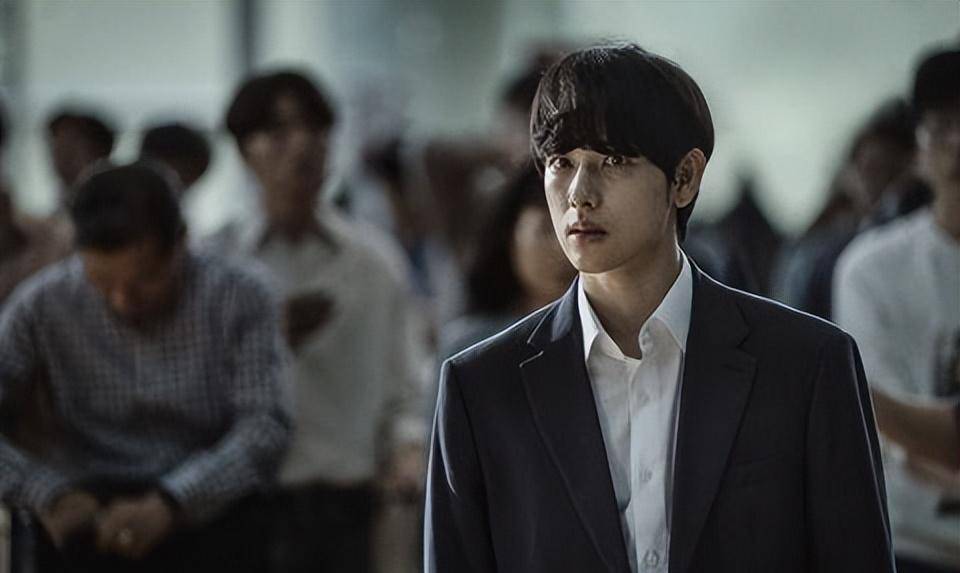 《紧急迫降》齐聚戛纳演员宋康昊,戛纳演员全度妍,李秉宪,金南佶,林时