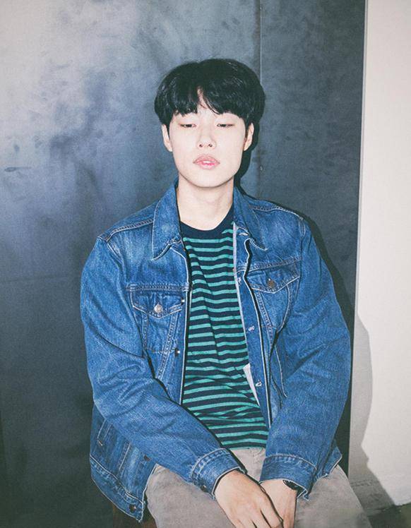 从丑男到型男,35岁柳俊烈完美蜕变,凭借好衣品成男友穿搭范本_李惠利