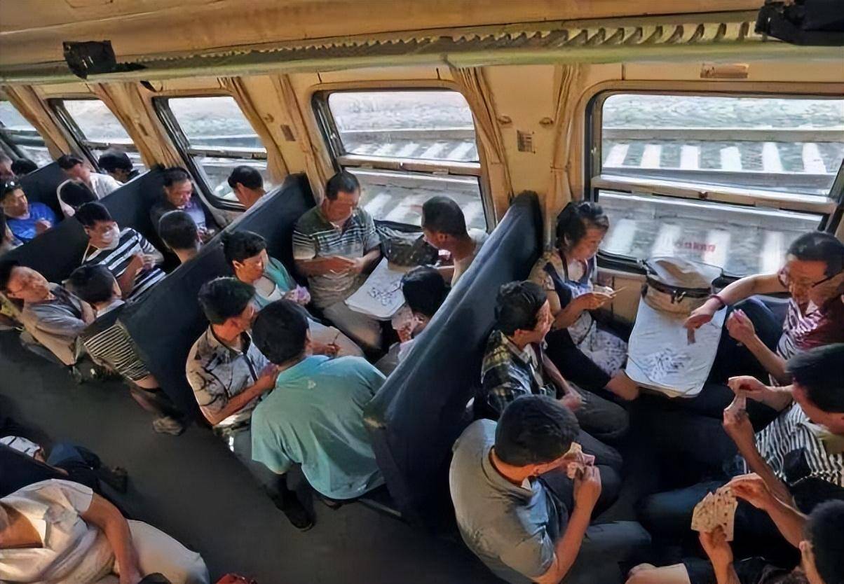 坐绿皮火车的经历_座位_列车员_东北