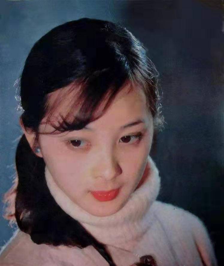 同时被王扶林,杨洁,谢铁骊选中,她到底有多美?看照片就知道了