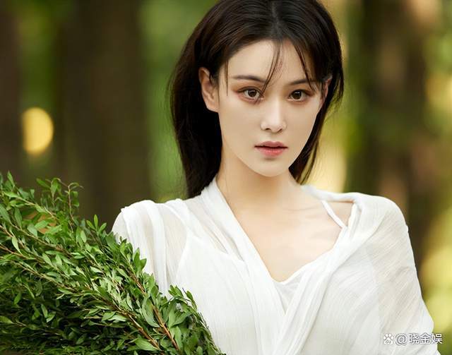 张馨予:不让中介赚差价,系圈内第一个公开为自己招聘助理的艺人_进行