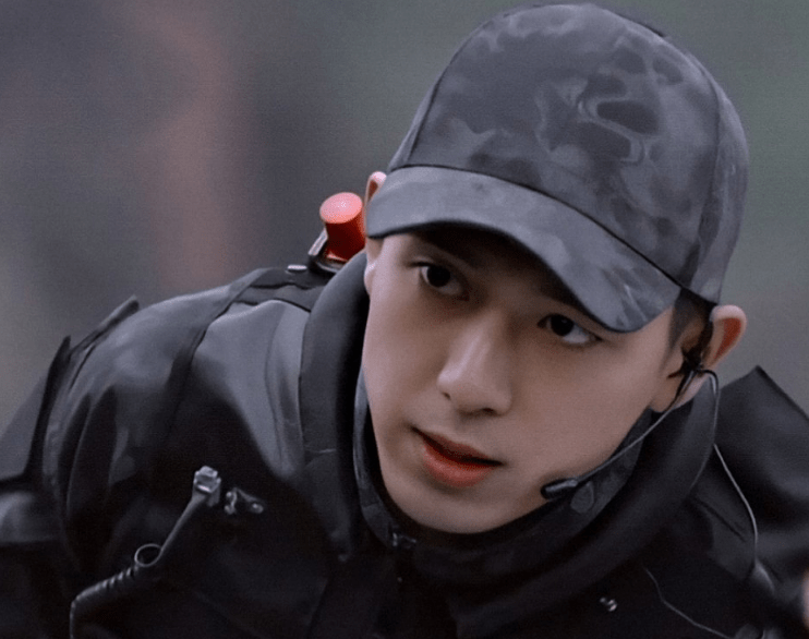 李现中国刑警路透寸头便衣好帅当得知阵容如此豪华得追