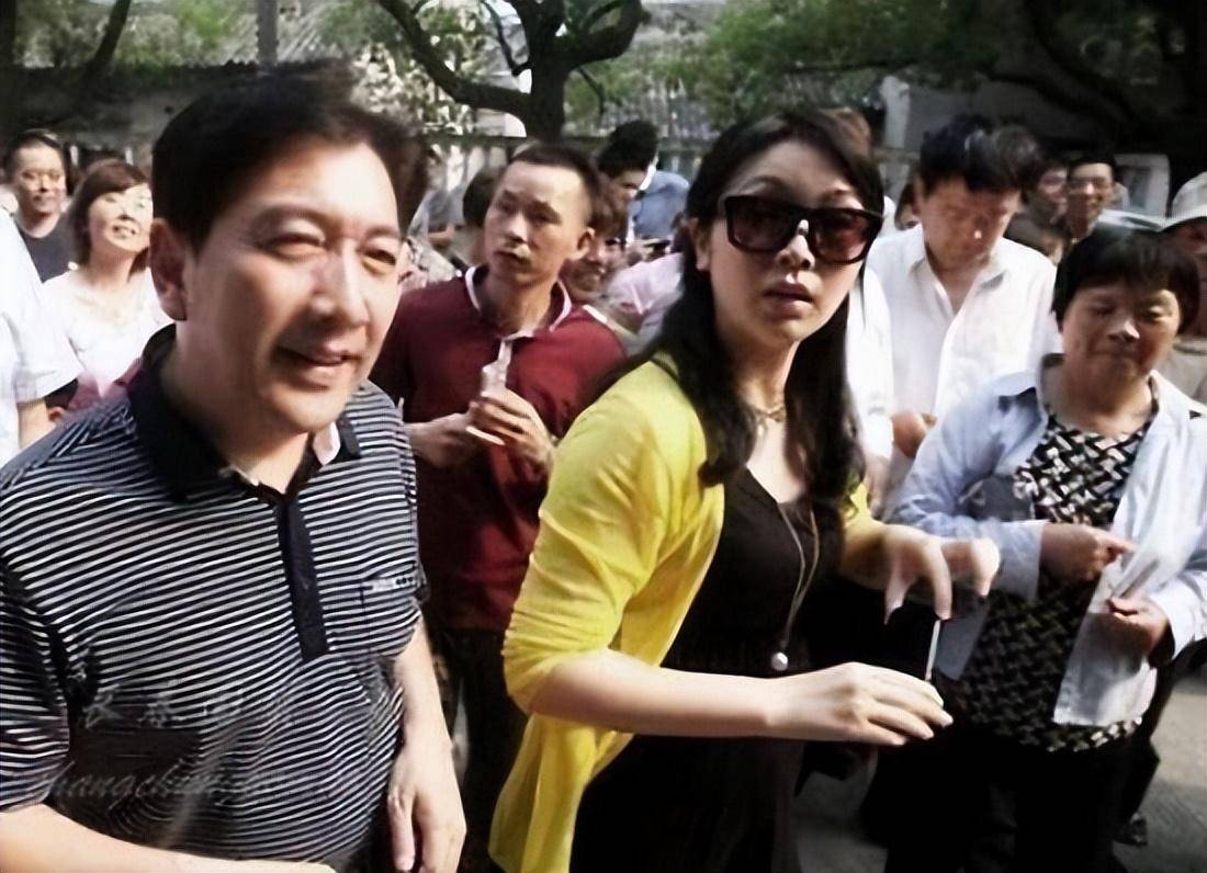 水均益女儿水亦诗:父母离婚,好在继母宽容,和她成为好闺蜜_武汉_父亲