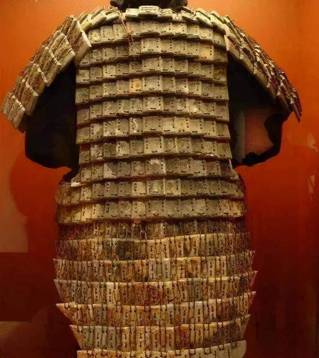 古代战争里占重要地位的"盔甲",都会用什么材料来制作_棉甲_上图_铁甲