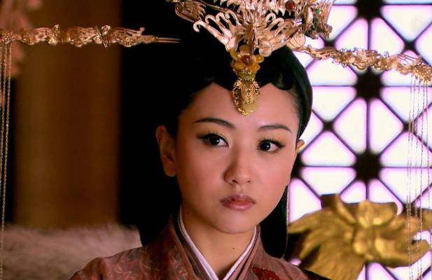 不嫁豪门看上普通士兵,十年后士兵翻身_娄昭君_高欢_成为了