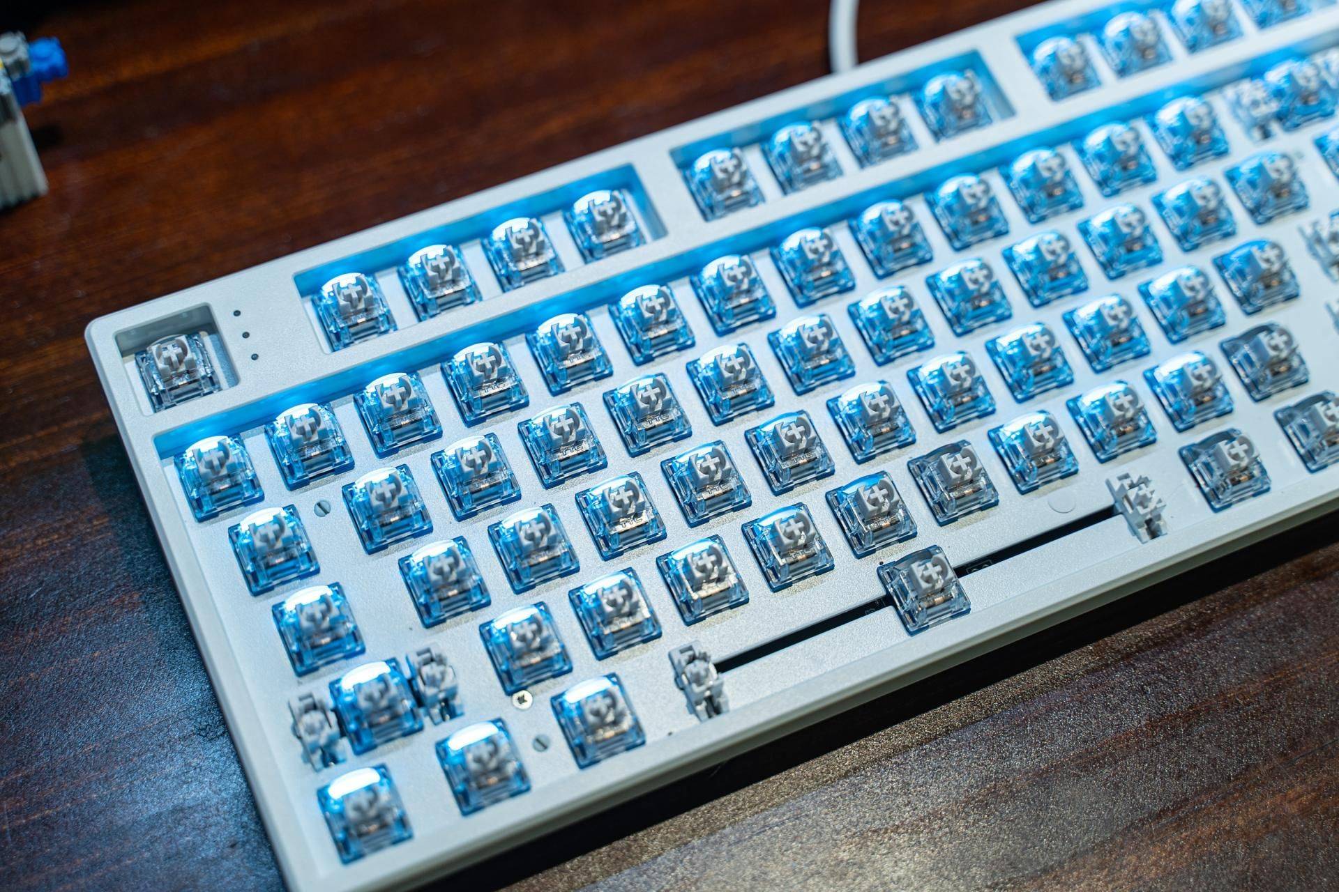 新一代的新顺滑ttc快银v2机械轴体