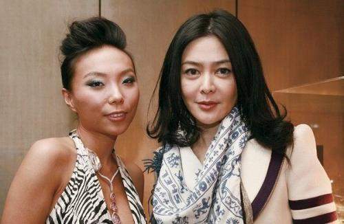 万宝宝_何超琼_何家文