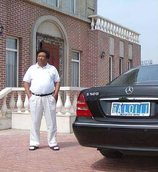 03年中国第二富豪落幕:沈阳圈地3300亩,身价9亿美元,入狱18年_杨斌