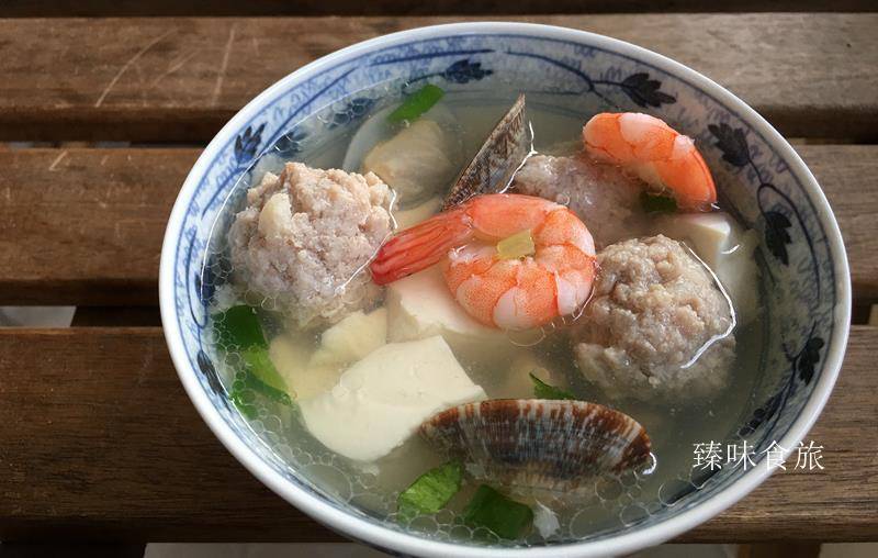 海鮮豆腐湯,廣東福建人夏天愛吃的味道,兩人吃一鍋都沒夠_肉餡_魚露