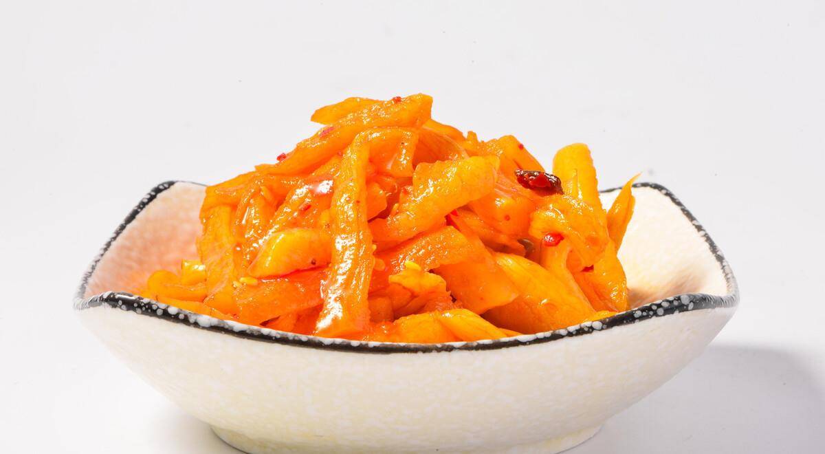 韩式辣萝卜，泡菜也是开胃小咸菜，爽脆可口，口感香辣的家常菜_搜狐网