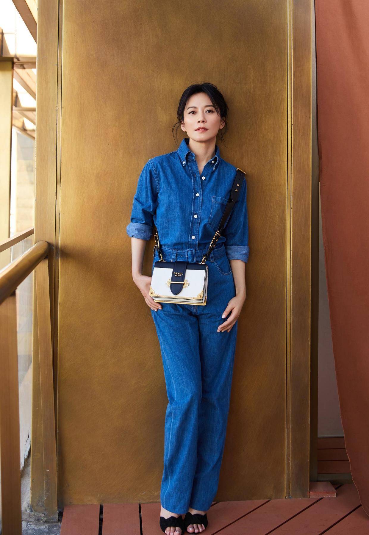 我被俞飞鸿的"饱满"身材迷住了!