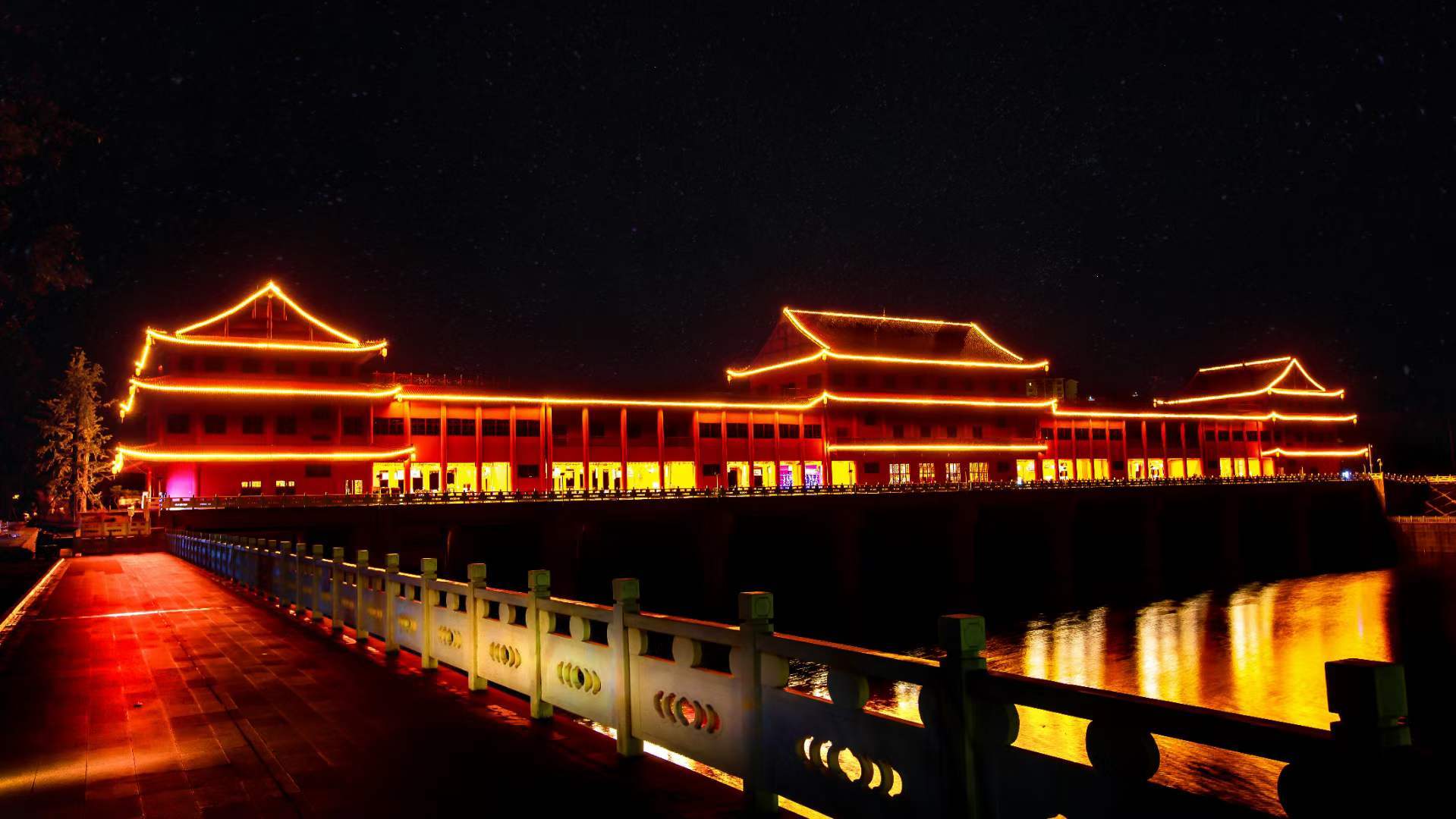 美出新高度,9张图带你赏红桥月色,你见过这么的旺苍夜景吗?