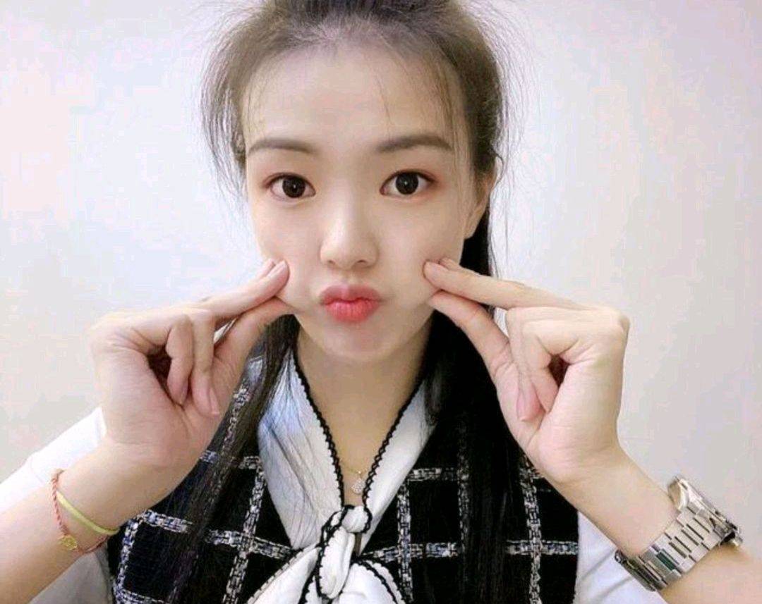 刚出生时5斤6两张常宁出生时和老爸不同姓宝宝为啥改名了